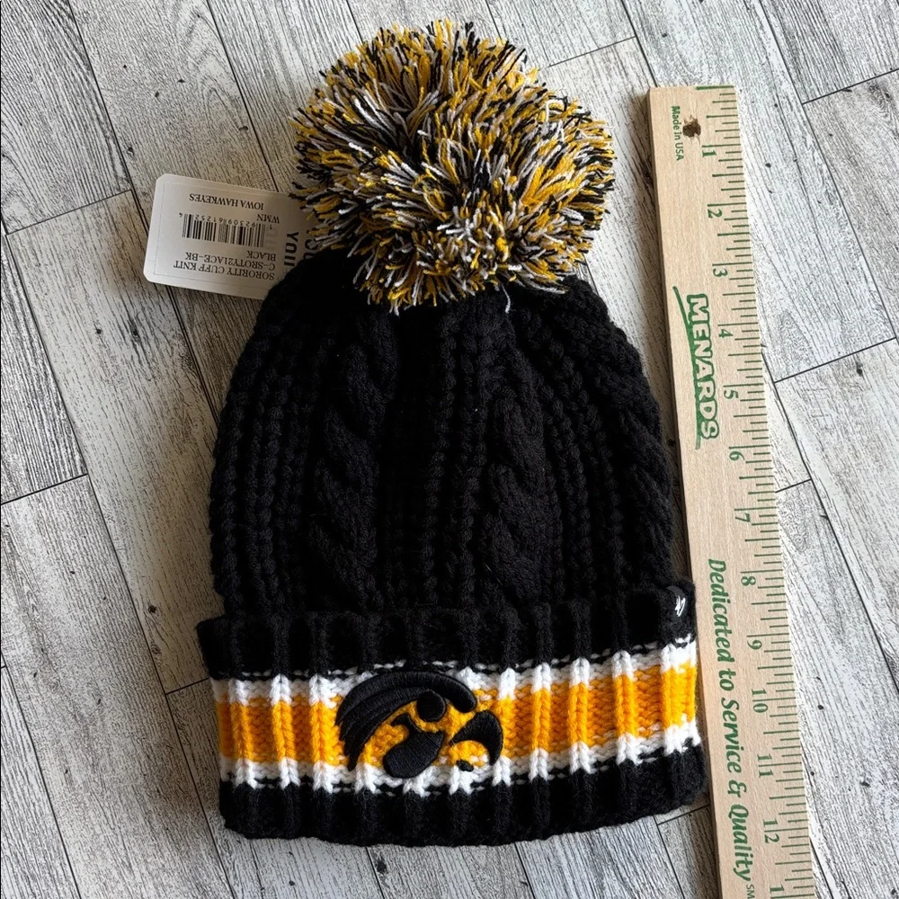 Iowa‎ Hawkeyes Hat Black & Gold Pom Winter CableKnit Thick Beanie NCAA NEW GIFT - Picture 5 of 5
